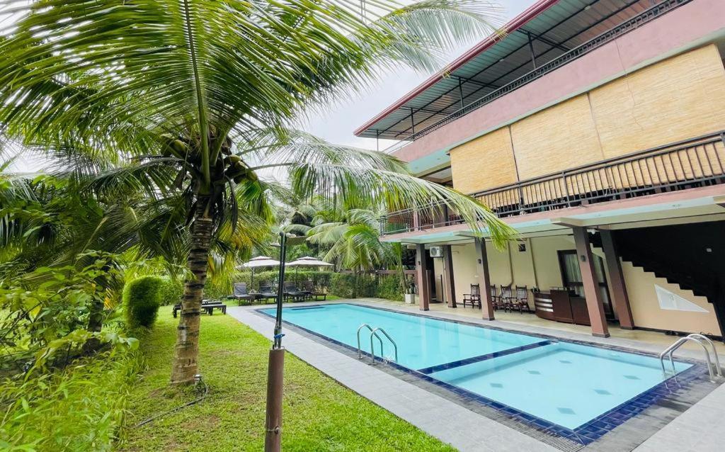 Grand Residence แทนกาลเล ภายนอก รูปภาพ