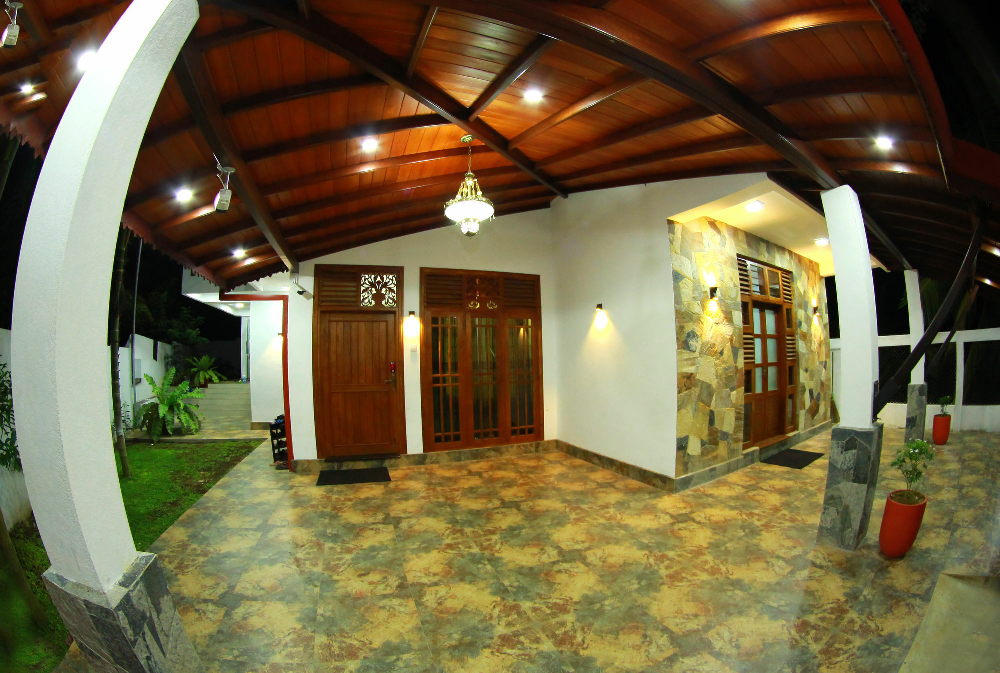 Grand Residence แทนกาลเล ภายนอก รูปภาพ